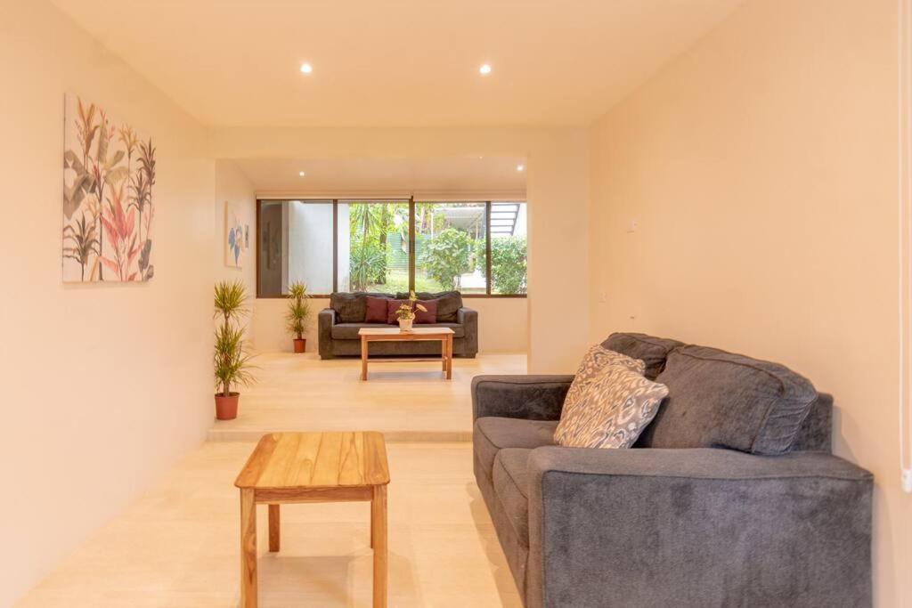 Surfside Apartments - Mal Pais マルパイス エクステリア 写真