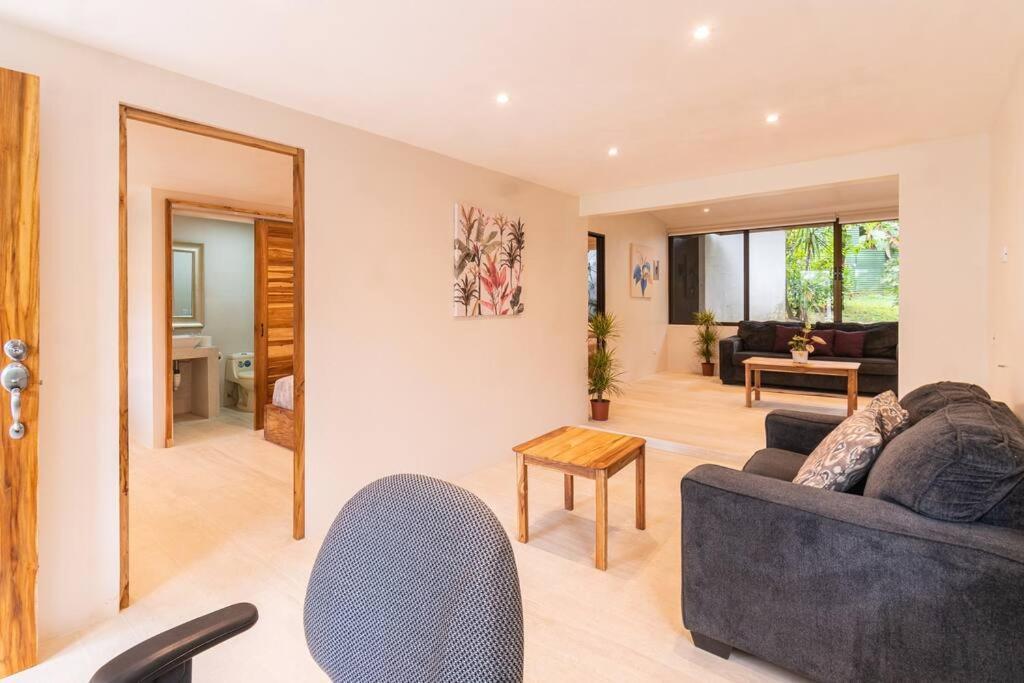 Surfside Apartments - Mal Pais マルパイス エクステリア 写真
