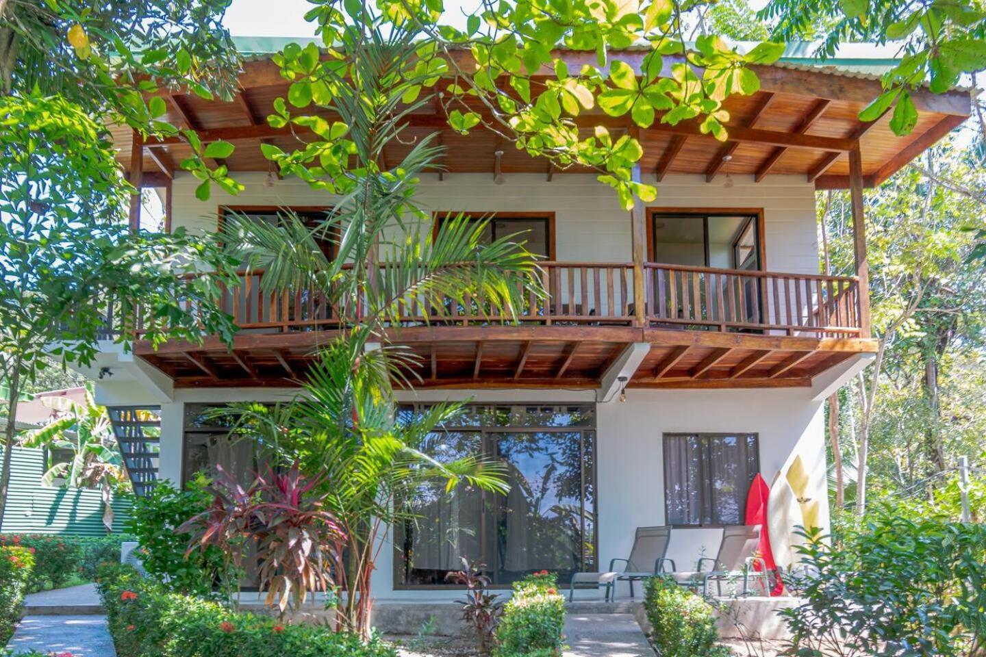 Surfside Apartments - Mal Pais マルパイス エクステリア 写真